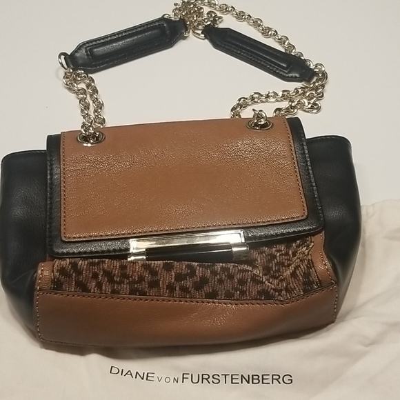 Diane von Furstenberg small shoulder purse - Picture 6 of 7